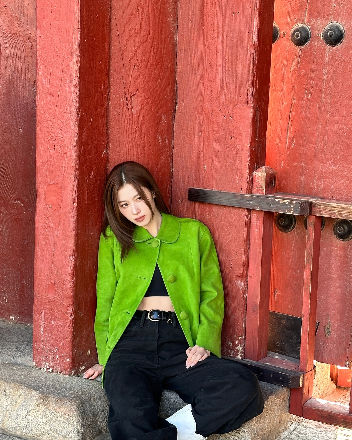 입으면 풋사과상 되는 아우터❓💚
사나, 금새록이 픽한 이 자켓은✨

- 자켓: 프라다 스웨이드 재킷 애플 그린 이미지4