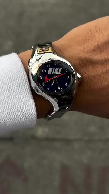 빈티지 나이키 와치✔️⌚️
이거 차면 스트릿 스타일 완성🔥 이미지