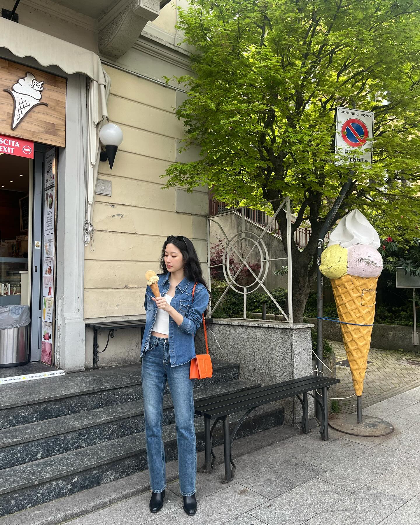 간절기에 딱! 셀럽의 청청룩👖💙 이미지6