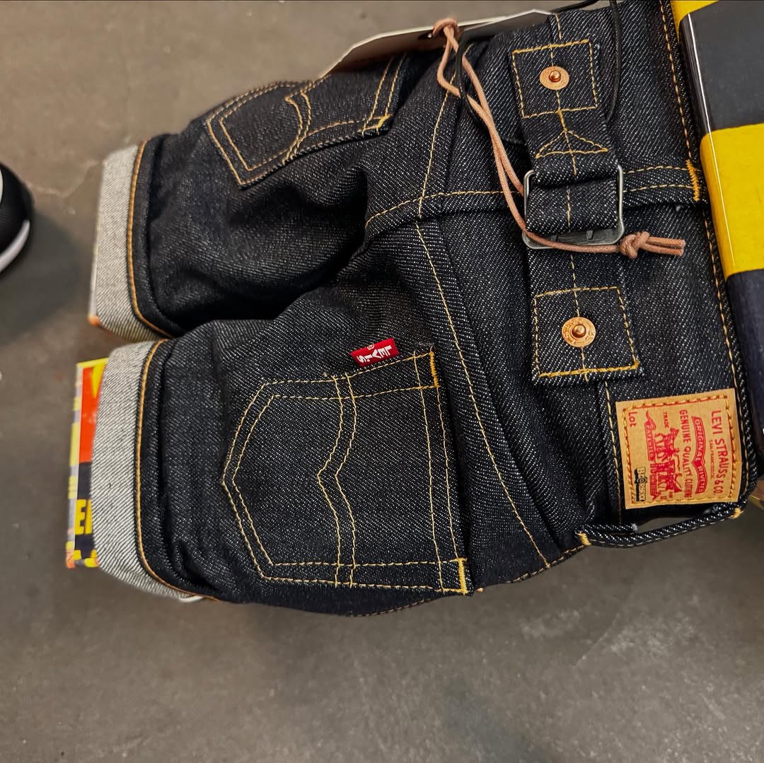리바이스를 입은 베어브릭👖🐻 이미지5