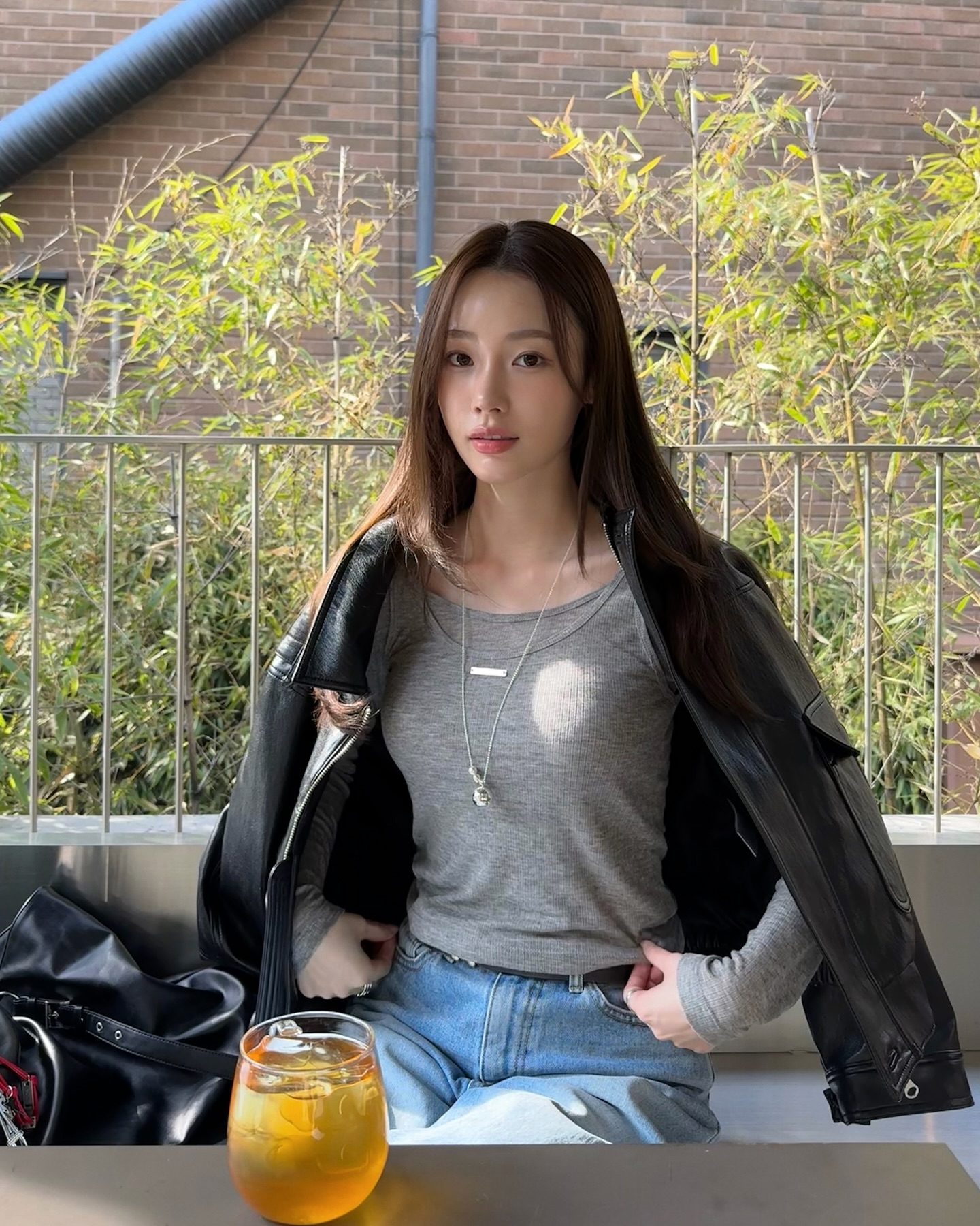 꾸민티 없이 시크한🖤레더 자켓 이미지