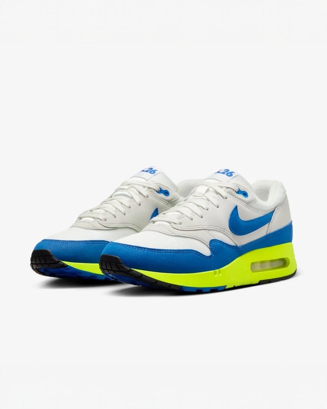 에어맥스는 이렇게 신는거야✔️👟

스니커즈에서 가장 혁신적인 모델 중 하나인 나이키 에어맥스(Air Max).

1987년 천재 스니커 디자이너 팅커 핫필드(Tinker Hatfield)가 최초로 에어(air) 기술을 보이는 에어 제품으로 만든 슈즈입니다.

이후 스트릿 문화, 힙합 등 다양 한 씬에서 사랑받으며 매년 3월은 에어맥스 데이(Air Max Day)로 선정되었습니다.

• 아이템 리스트
- 나이키 에어맥스 1 '86 오리지널 빅 버블
- 나이키 에어 맥스 플러스 배틀 블루
- 나이키x자크뮈스 에어맥스 1 SP
- 나이키 x 꼼데가르송 옴므 플러스 에어맥스 TL 2.5 블랙
- 나이키 에어맥스 1 '86 OG

에어맥스가 스니커즈의 클래식으로 자리잡을지?! 이미지10