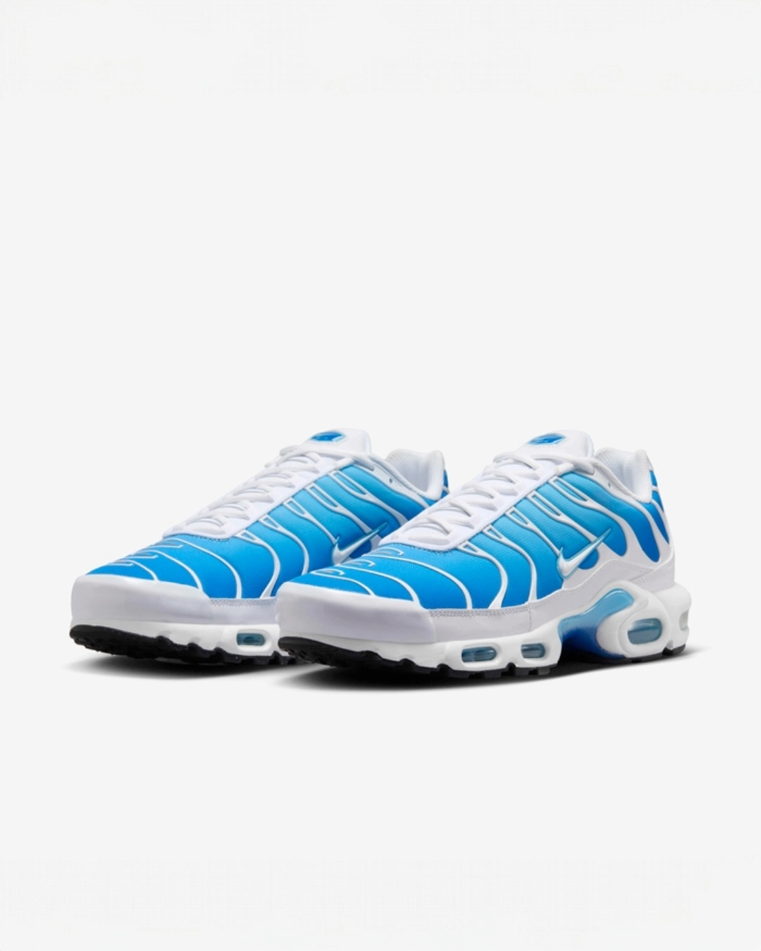 에어맥스는 이렇게 신는거야✔️👟

스니커즈에서 가장 혁신적인 모델 중 하나인 나이키 에어맥스(Air Max).

1987년 천재 스니커 디자이너 팅커 핫필드(Tinker Hatfield)가 최초로 에어(air) 기술을 보이는 에어 제품으로 만든 슈즈입니다.

이후 스트릿 문화, 힙합 등 다양 한 씬에서 사랑받으며 매년 3월은 에어맥스 데이(Air Max Day)로 선정되었습니다.

• 아이템 리스트
- 나이키 에어맥스 1 '86 오리지널 빅 버블
- 나이키 에어 맥스 플러스 배틀 블루
- 나이키x자크뮈스 에어맥스 1 SP
- 나이키 x 꼼데가르송 옴므 플러스 에어맥스 TL 2.5 블랙
- 나이키 에어맥스 1 '86 OG

에어맥스가 스니커즈의 클래식으로 자리잡을지?! 이미지4
