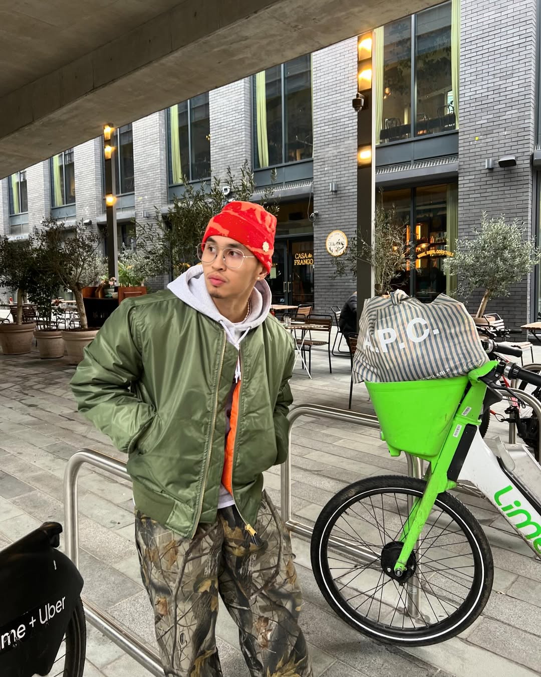 리얼트리팬츠로 위장🪵 이미지8