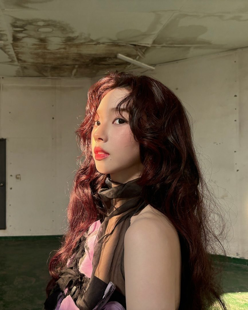 같은 듯 다른 매력🤎브라운 염색 4
색다른 변화를 주고 싶다면, 브라운 염색 컬러 여기서 골라보기✔️

1. 밝은 톤의 브라운 컬러
2. 애쉬 톤의 브라운 컬러
3. 레드 톤의 브라운 컬러
4. 오렌지 톤의 브라운 컬러 이미지7