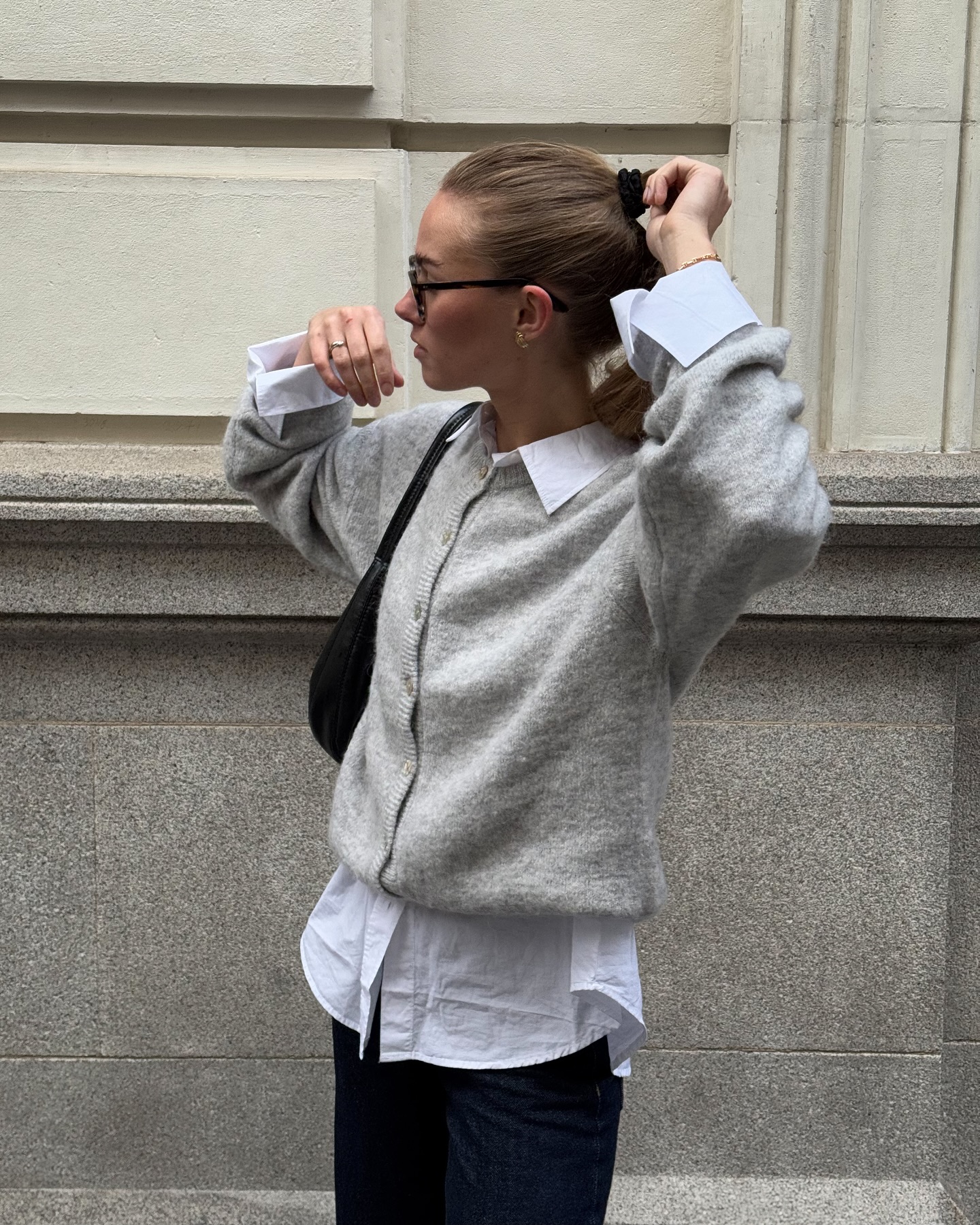 회색 가디건은 간절기 기본템🩶 이미지2