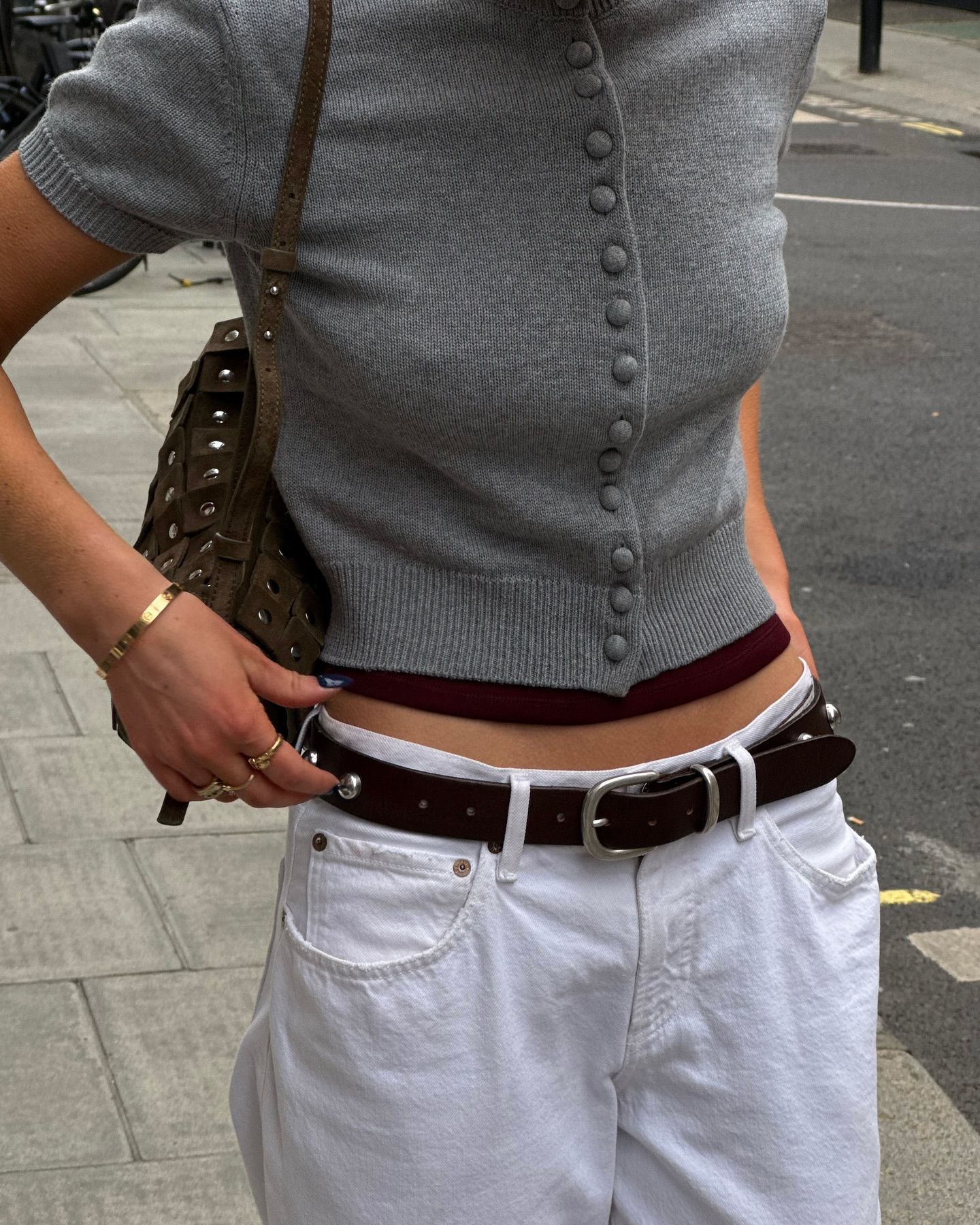 회색 가디건은 간절기 기본템🩶 이미지5