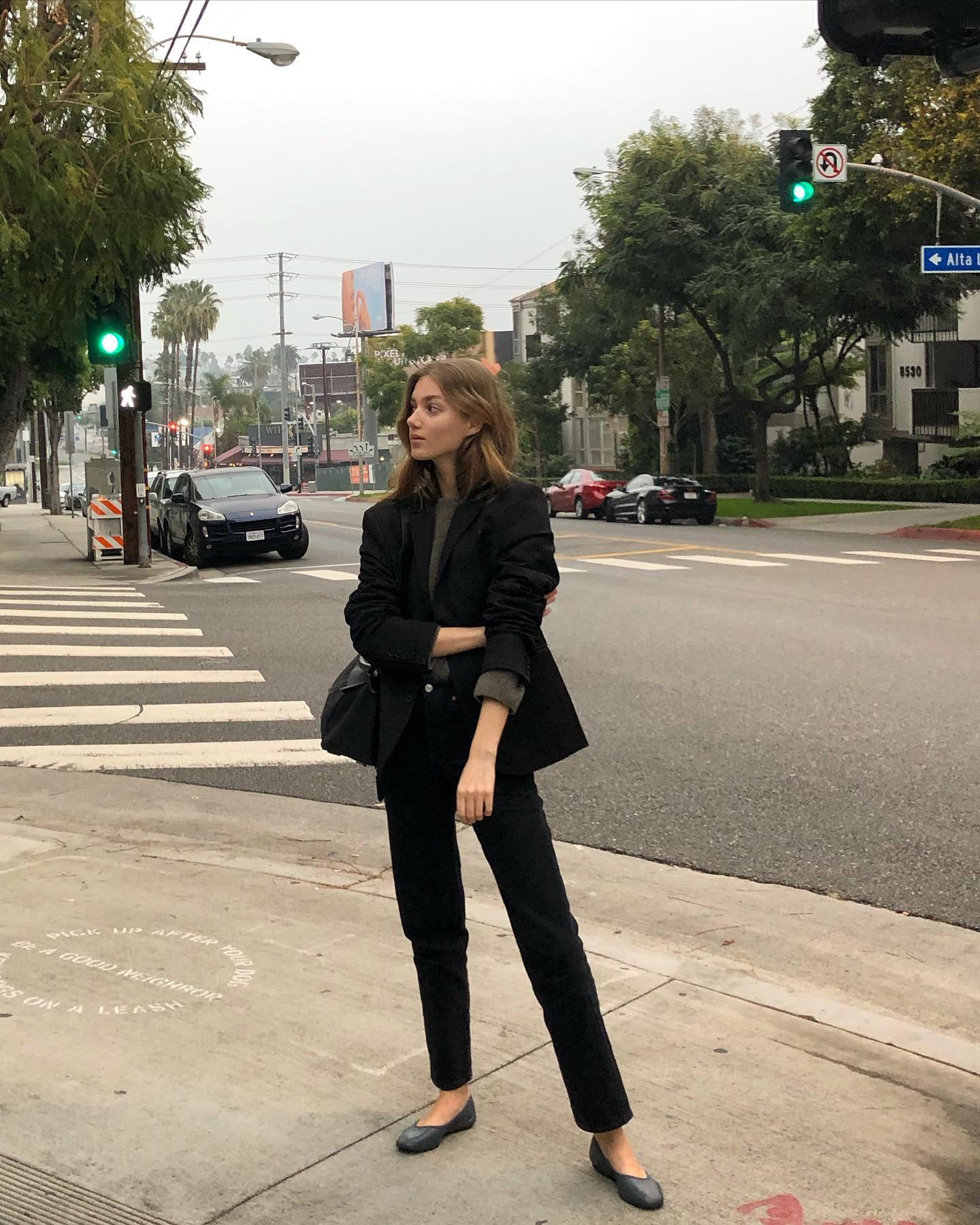 시크하고 고급진 블랙코디🖤 이미지1