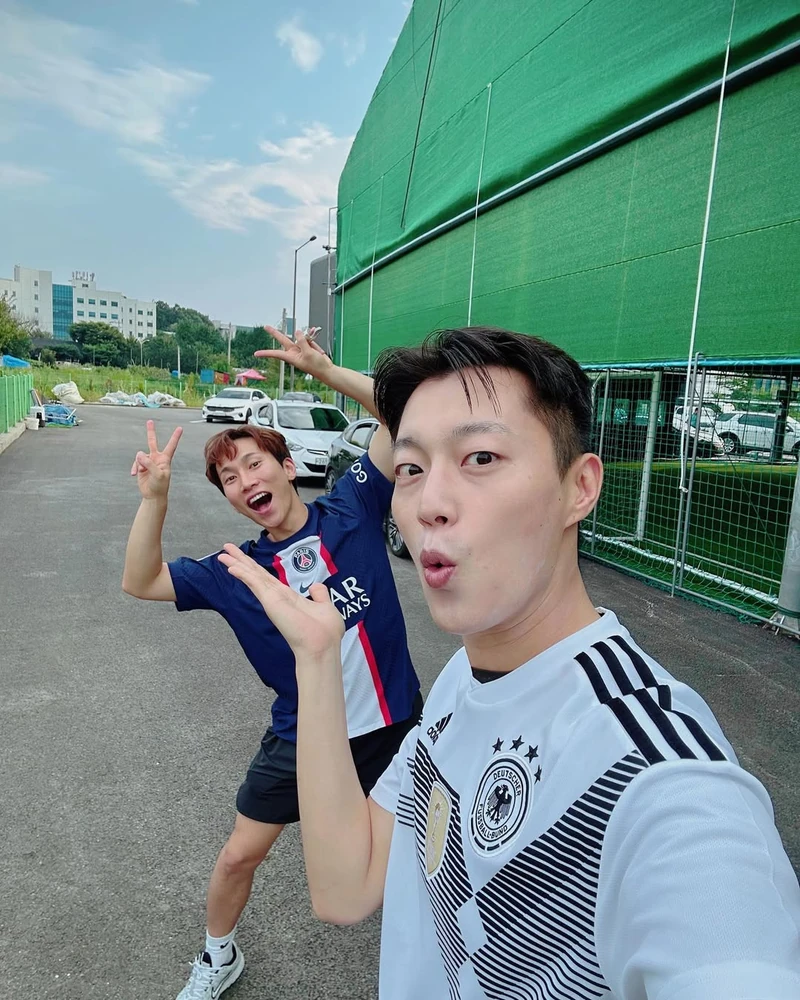 축구유니폼은 윤두준처럼⚽️ 이미지6