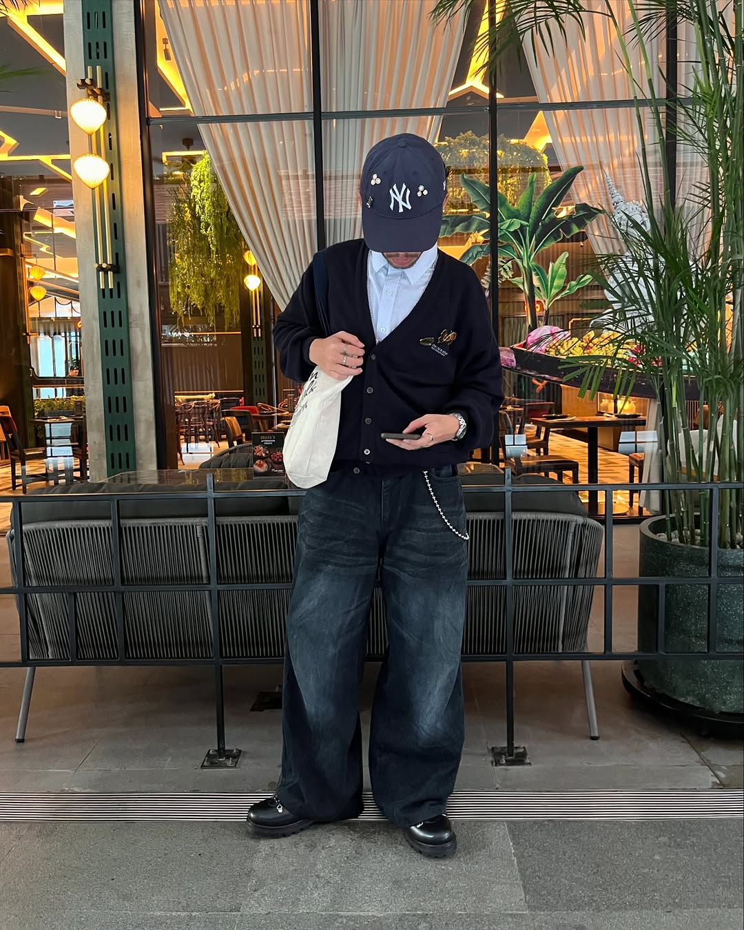 가디건이 지금 적절🧶 이미지