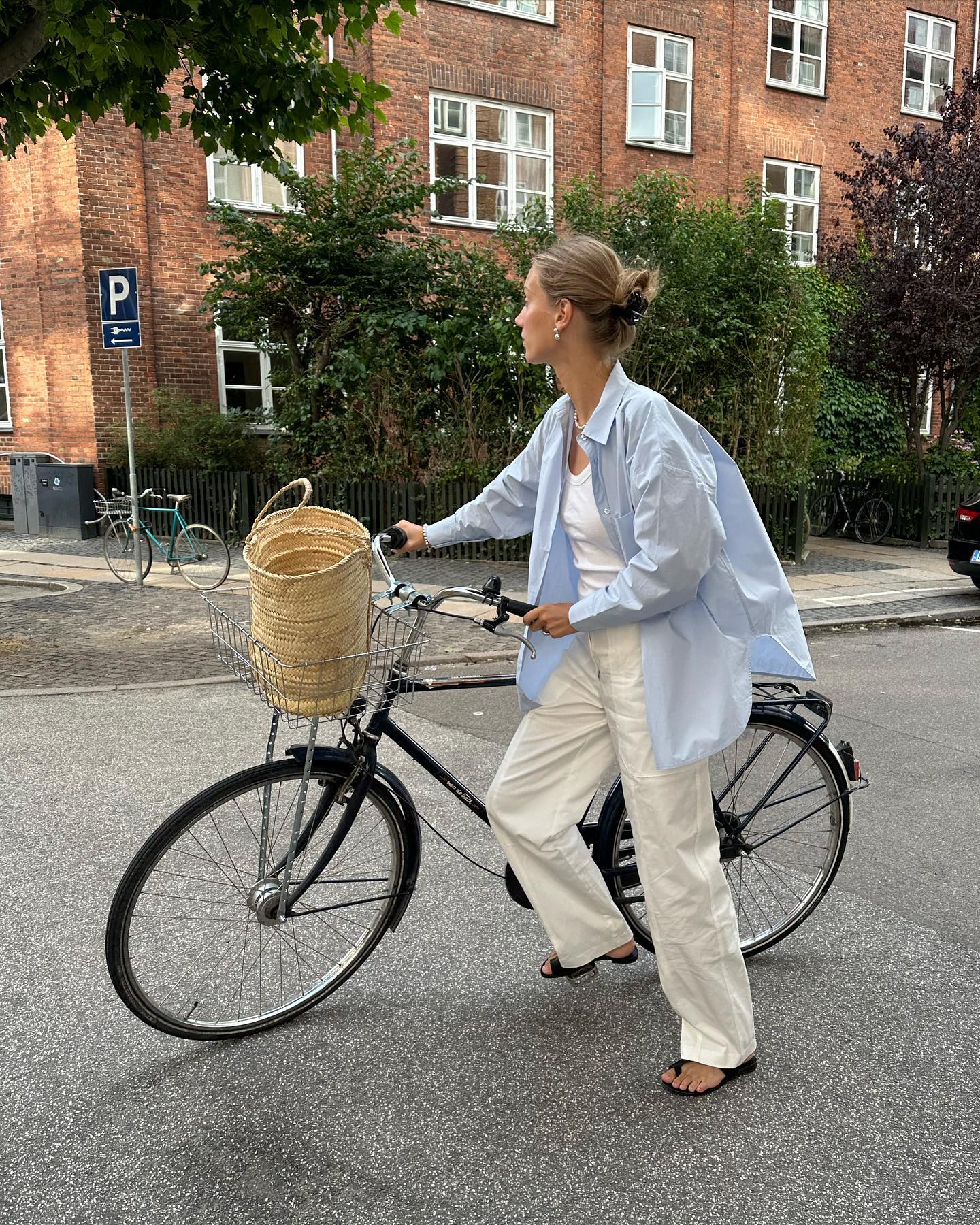 봄 피크닉 룩으로 딱! 청량한 블루셔츠 모음💙 이미지