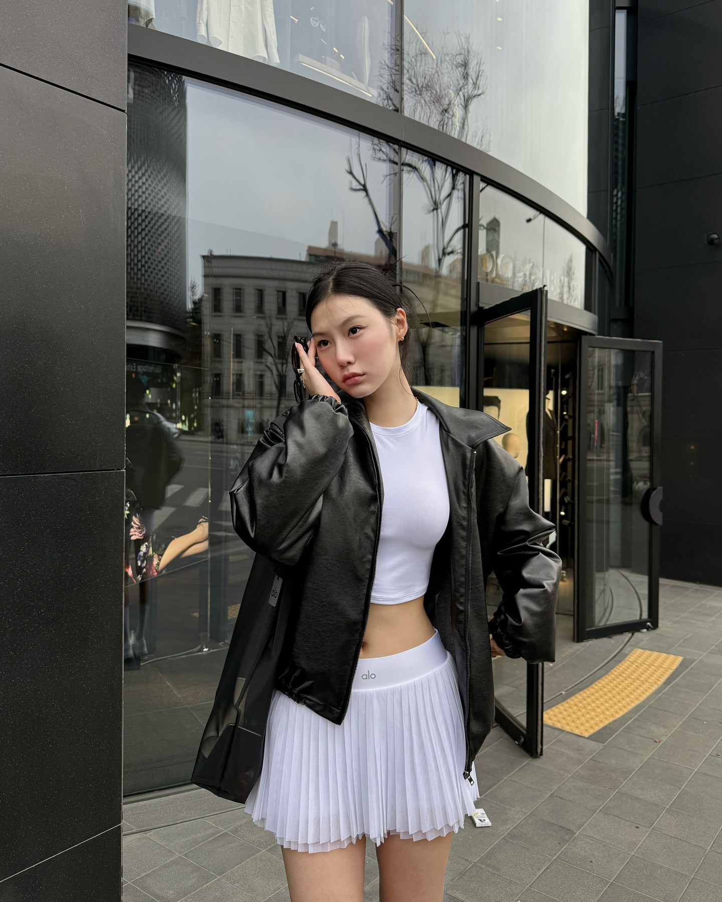 기장별로 다른 매력의 이 스커트🤍
미니 기장은 귀엽게, 롱 기장은 우아하게✨ 이미지7