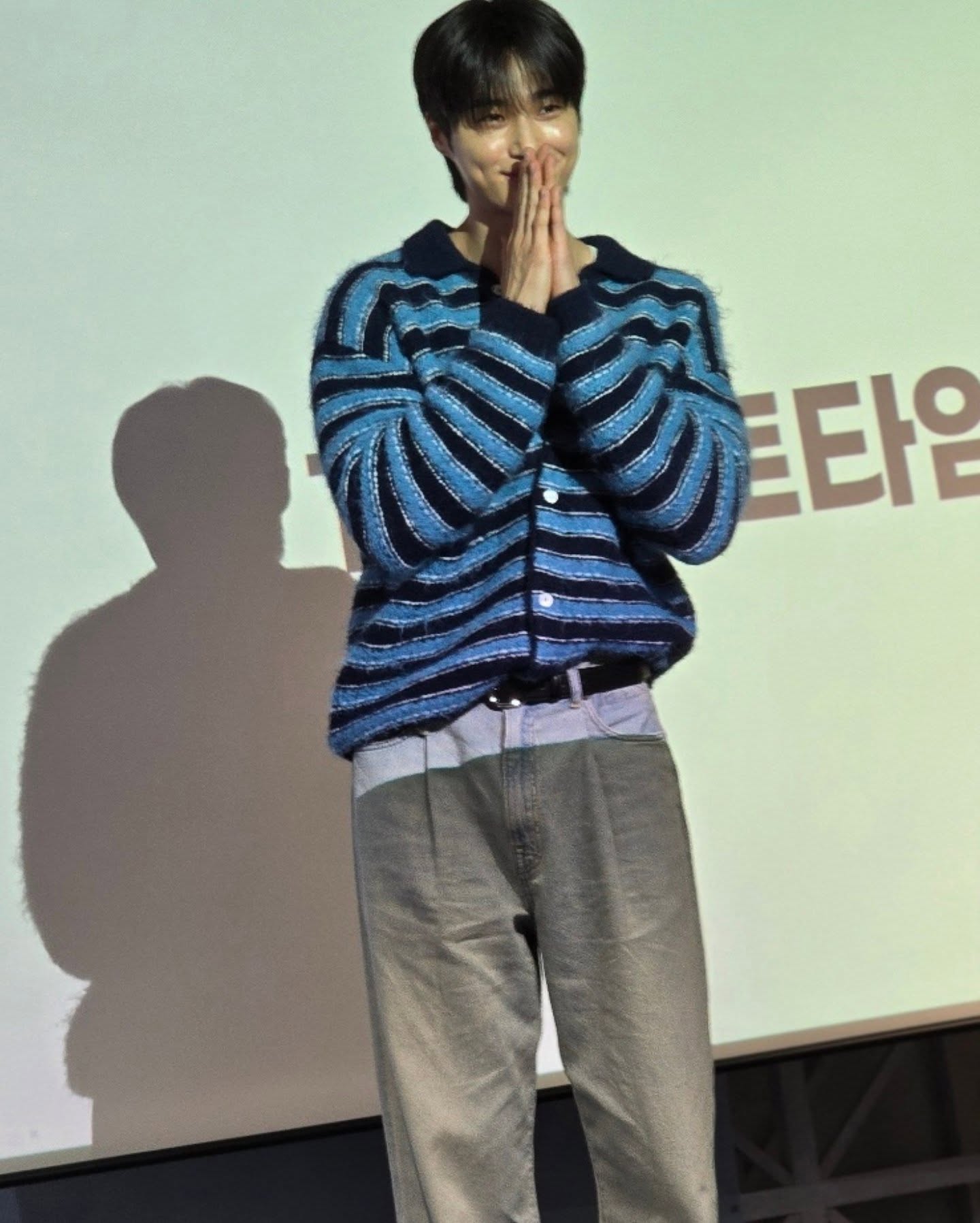 만우절에 팬미팅 진행한 변우석✨
진짜 거짓말 같은 비율😳 앞으로 이디야 커피만 갈게요 이미지6