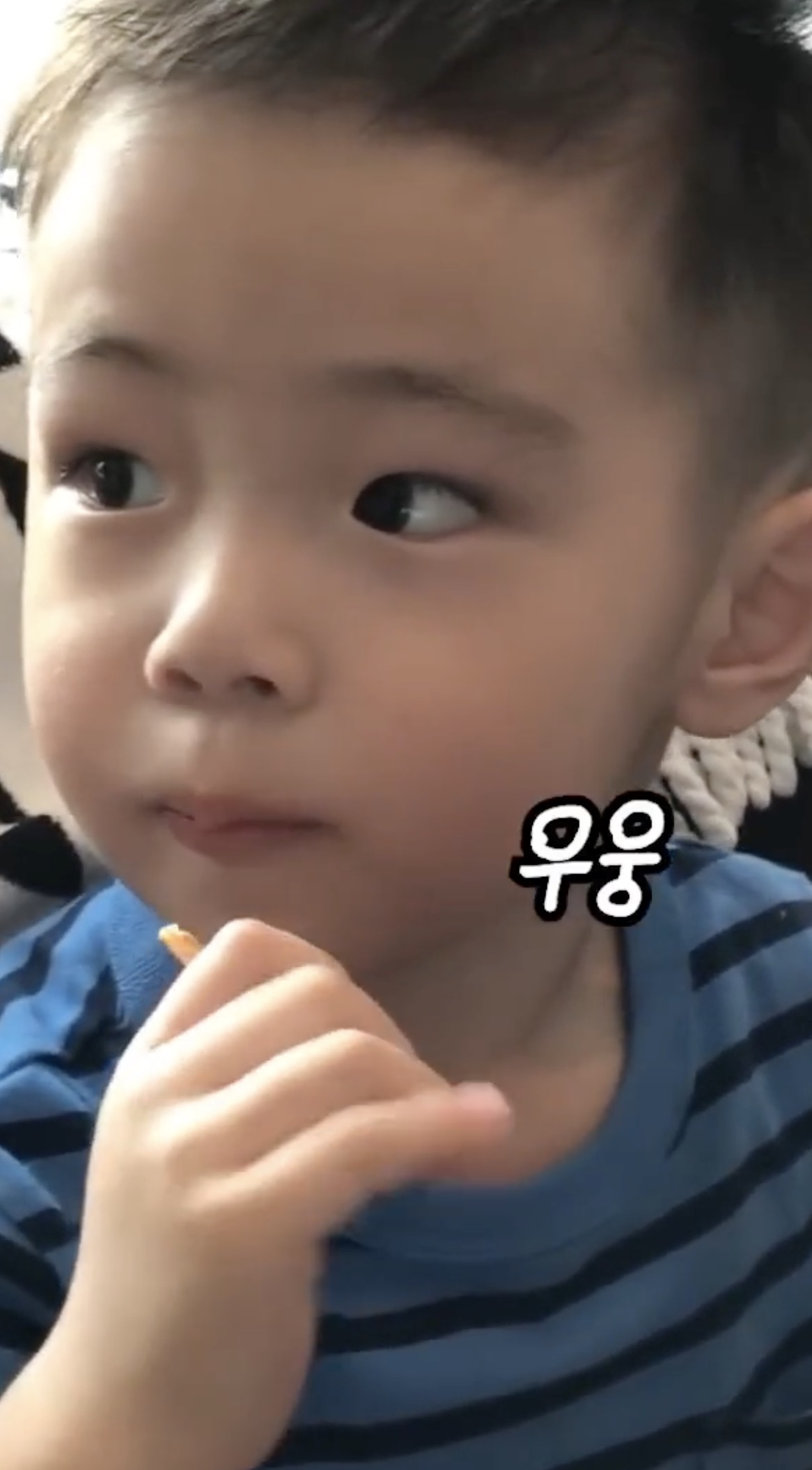 MJ♥BH의 아들 최초공개👼🏻
+ 이병헌 이런 웃음소리 처음이잖아,, 이미지