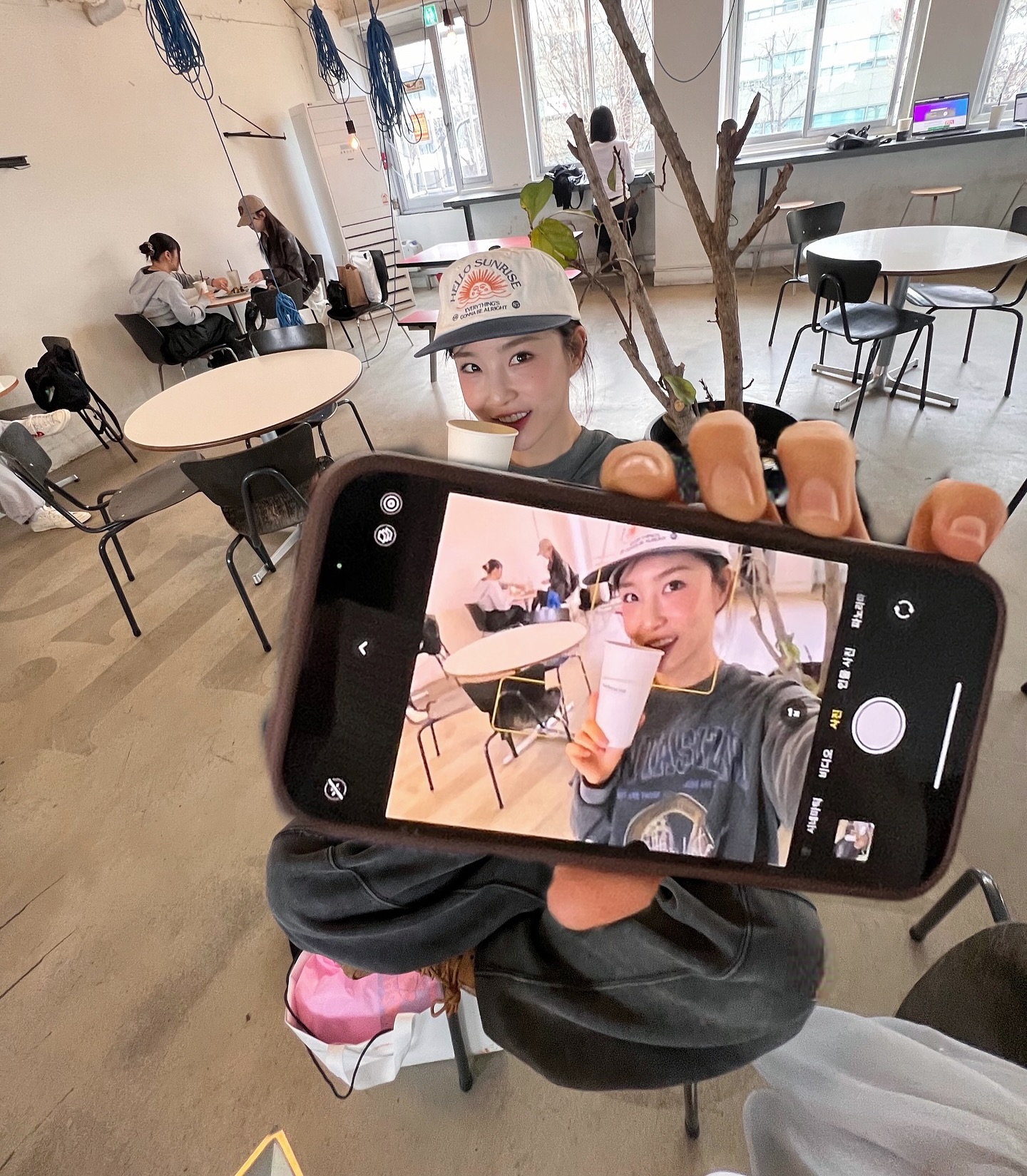 내 취향 여친짤을 찾아라‼️
사랑스러운 무드 가득한 여친짤 레퍼런스💕 이미지