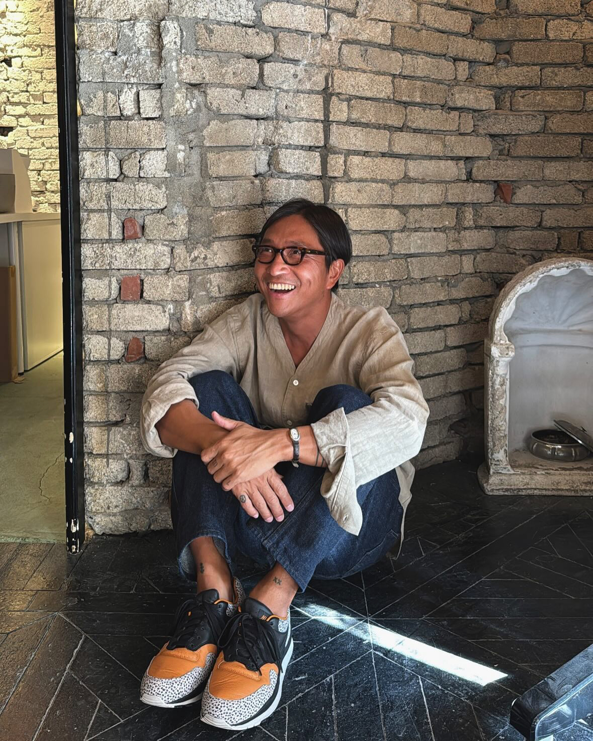 옷 잘 입는 카페 사장님🐪☕️
스트릿과 미니멀 조합 장인😎 이미지3