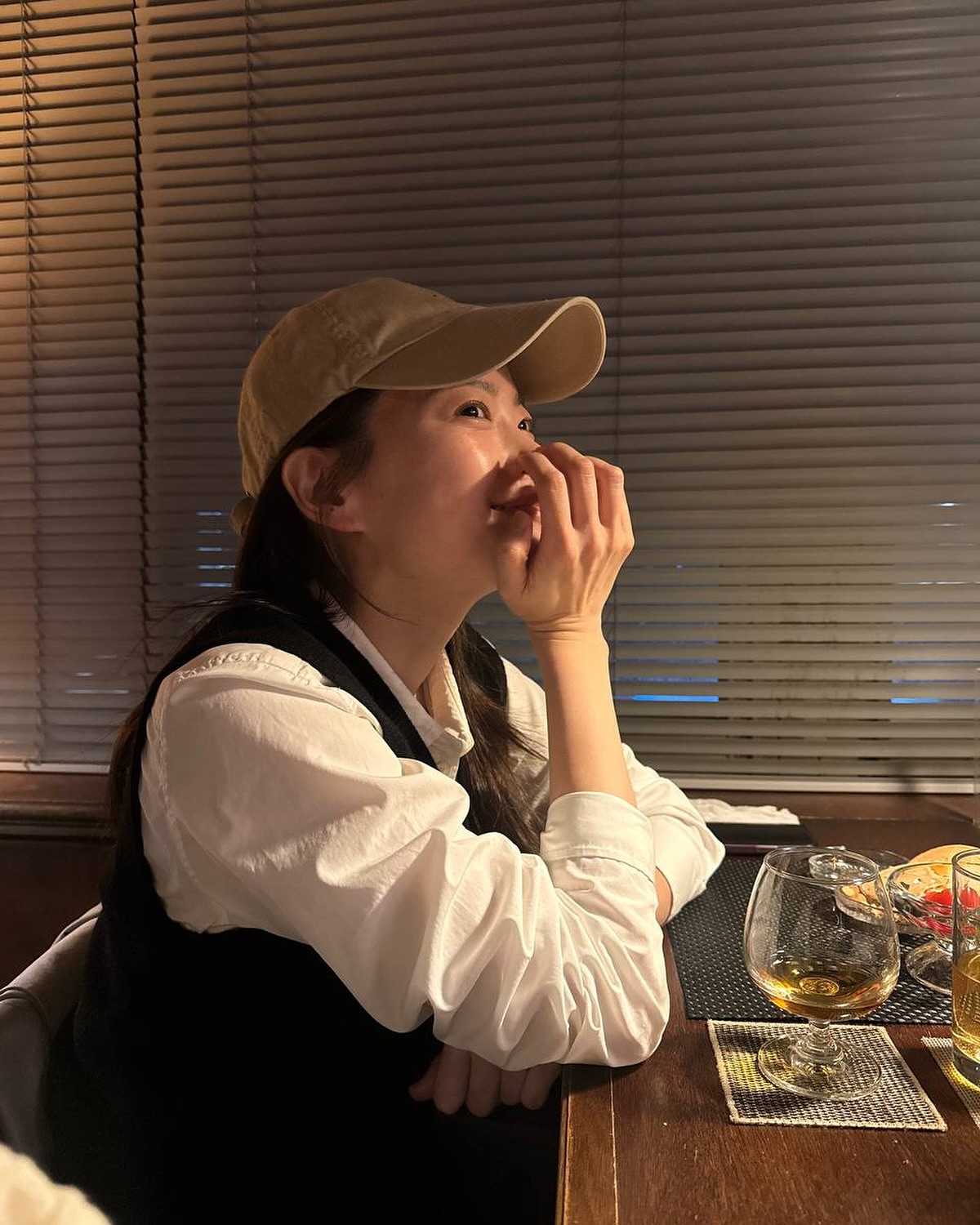 천우희 원픽 폴로 볼캡🧢
어디에서든 착붙템😆 이 정도는 돼야 찐 애착템이지 이미지