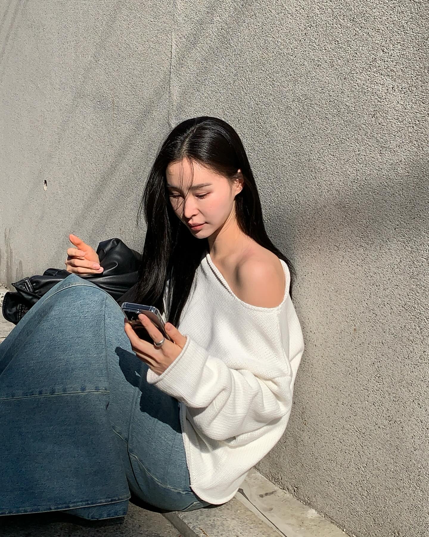 벚꽃 나들이룩은 롱스커트로🌸 이미지2
