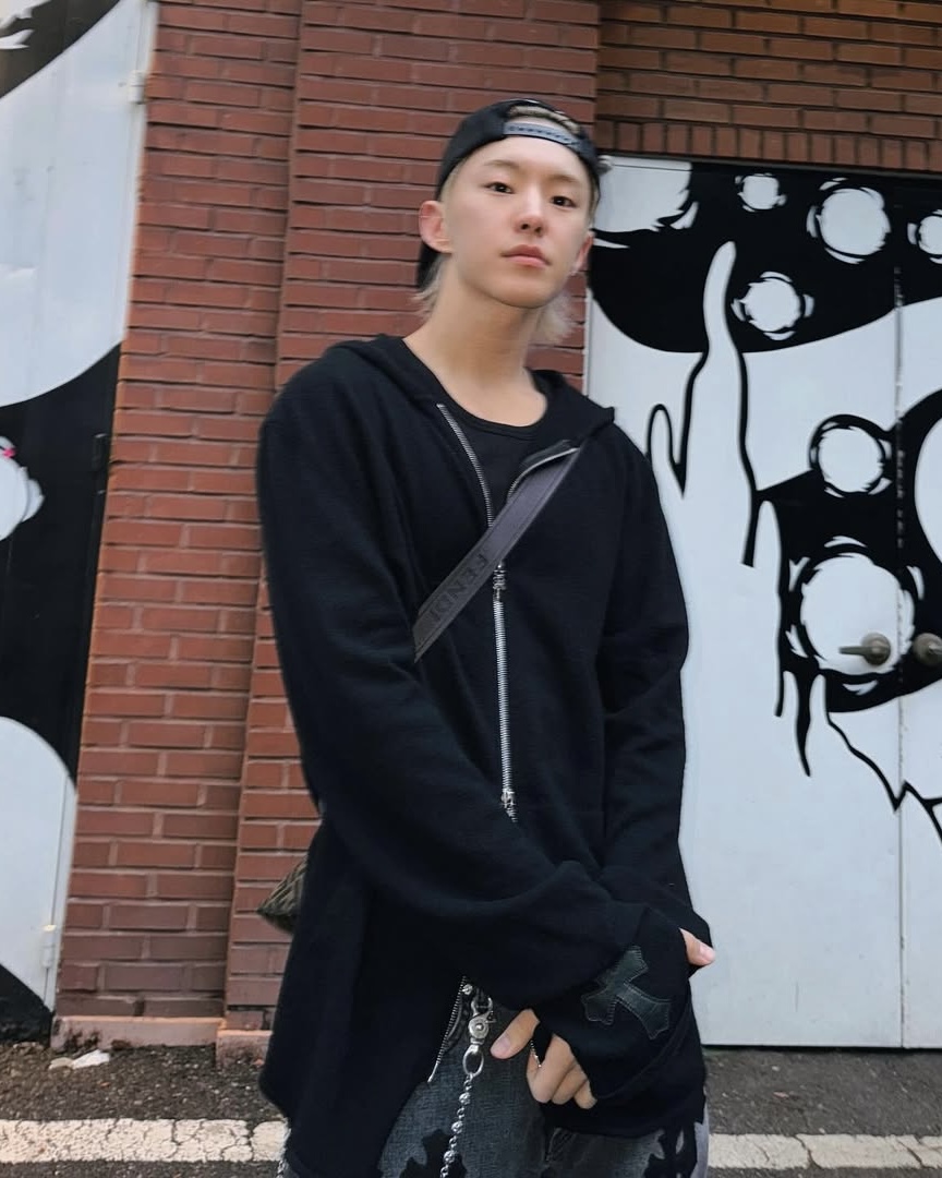 크롬하츠 후드는 블랙🐦‍⬛ 이미지