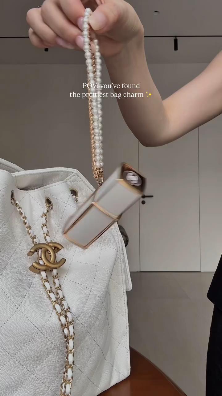 요즘 핫한 참이 샤넬향수라며?!🤍💛 이미지
