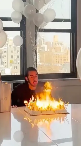 보법이 남다른 Marc 생일파티 이미지