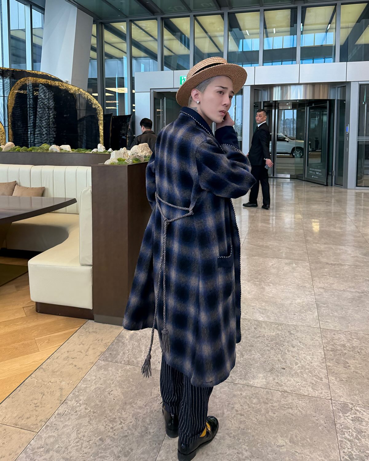 GD 카이스트 강단 준비 과정👀
무대 위 천재에서 지식의 아이콘까지📚 넘사벽 활동량 이미지6