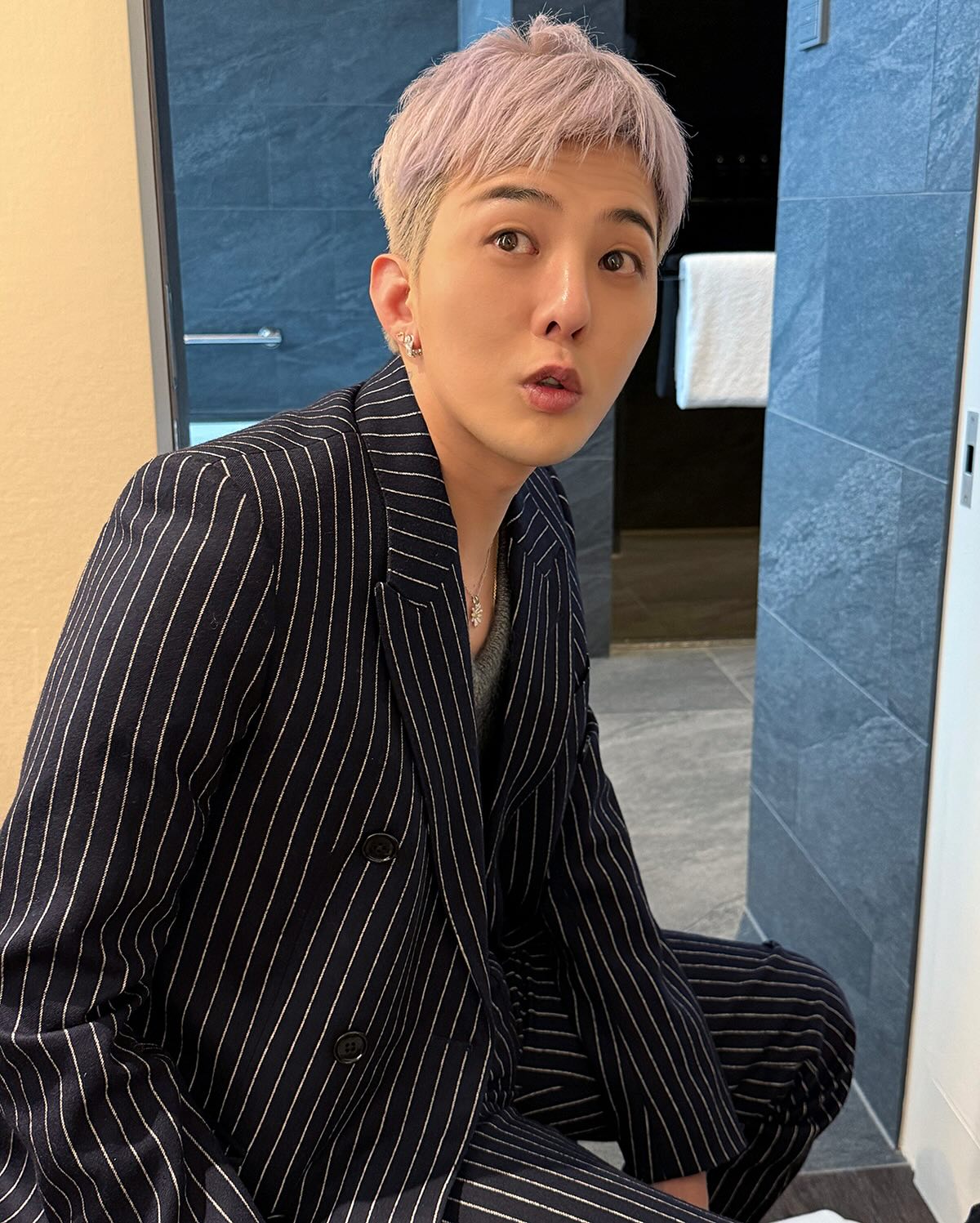 GD 카이스트 강단 준비 과정👀
무대 위 천재에서 지식의 아이콘까지📚 넘사벽 활동량 이미지2