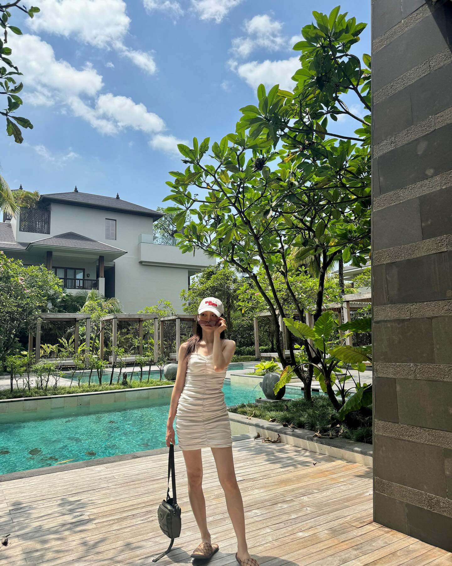 원피스로 완성하는 휴양지룩👗🌊 이미지8