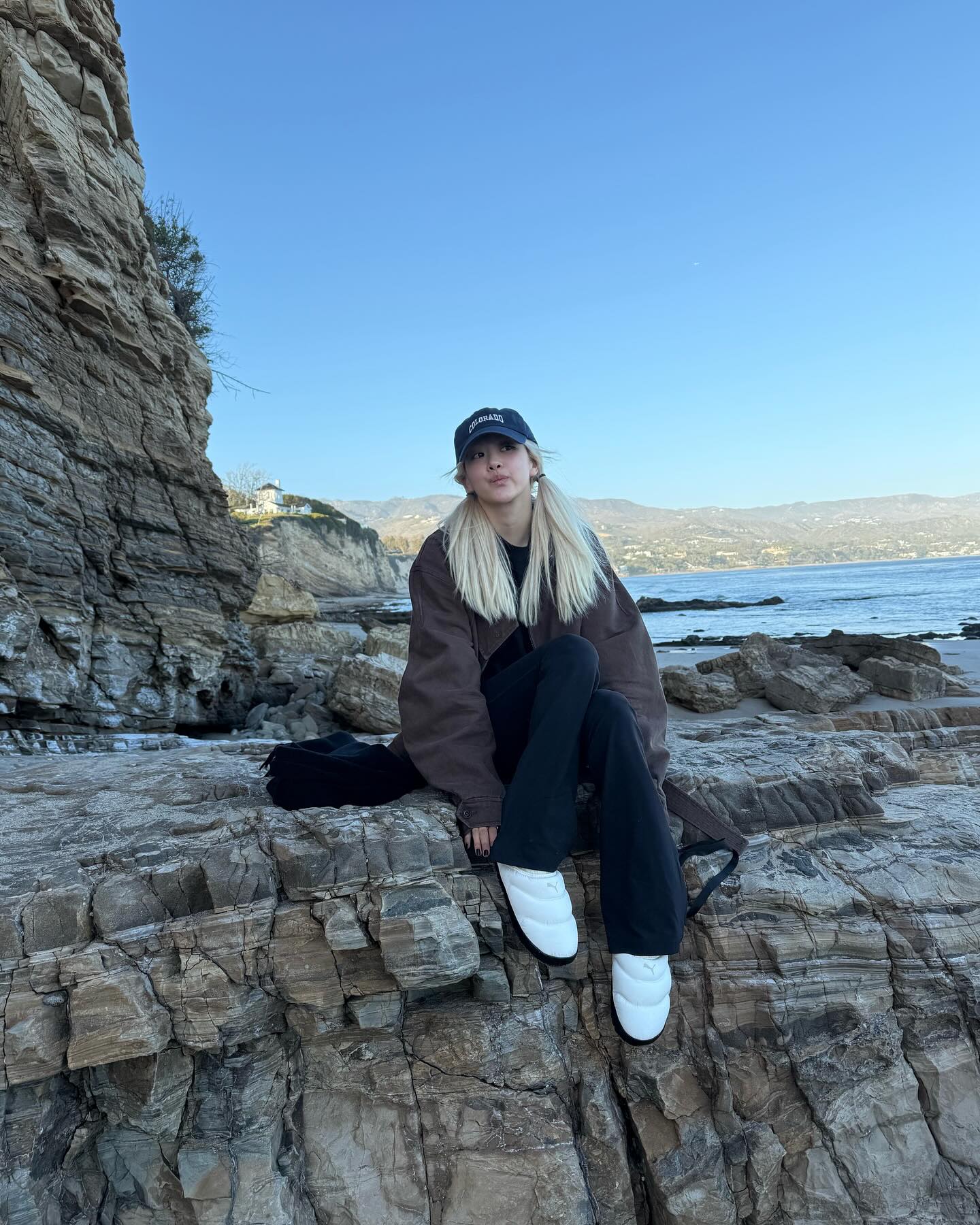 셀럽들이 즐겨 쓰는🧢 알록달록 볼캡 이미지4