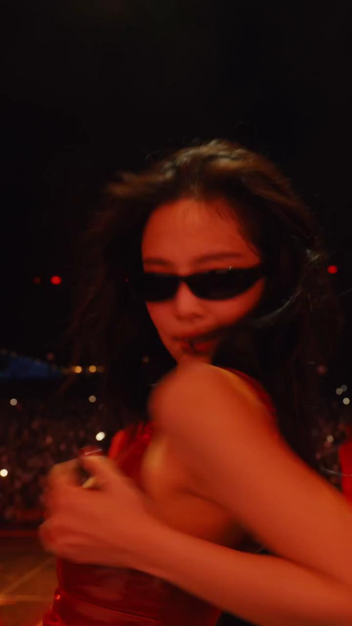 원조가 보여주는 'like JENNIE'🔥
미친 퍼포먼스로 코첼라 평정한 제니😘무대 장악력 미쳤다 이미지
