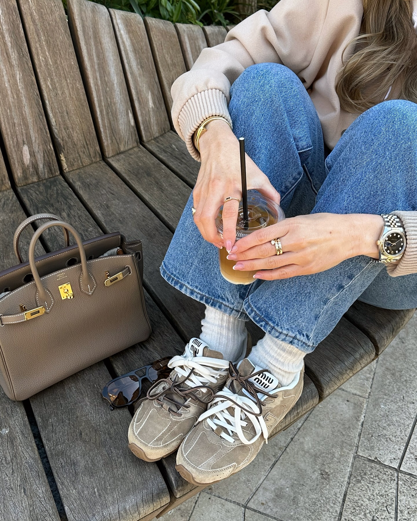 데일리 럭셔리, 뉴발란스 x 미우미우👟
뉴발 착화감에 미우미우 감성까지 더한 완성형 스니커즈💫 이미지5