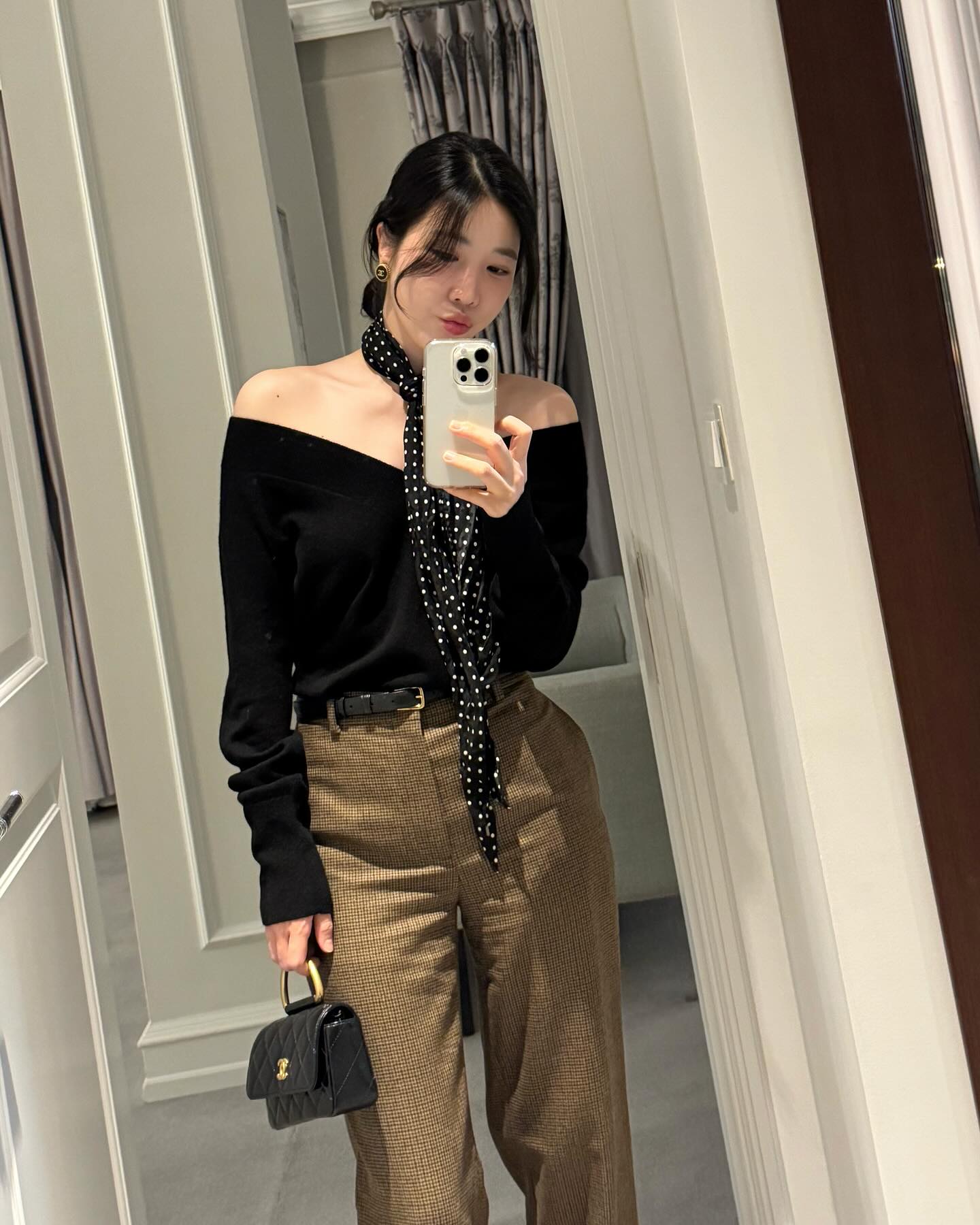 지금 하기 딱🖤간절기 스카프 코디 이미지4