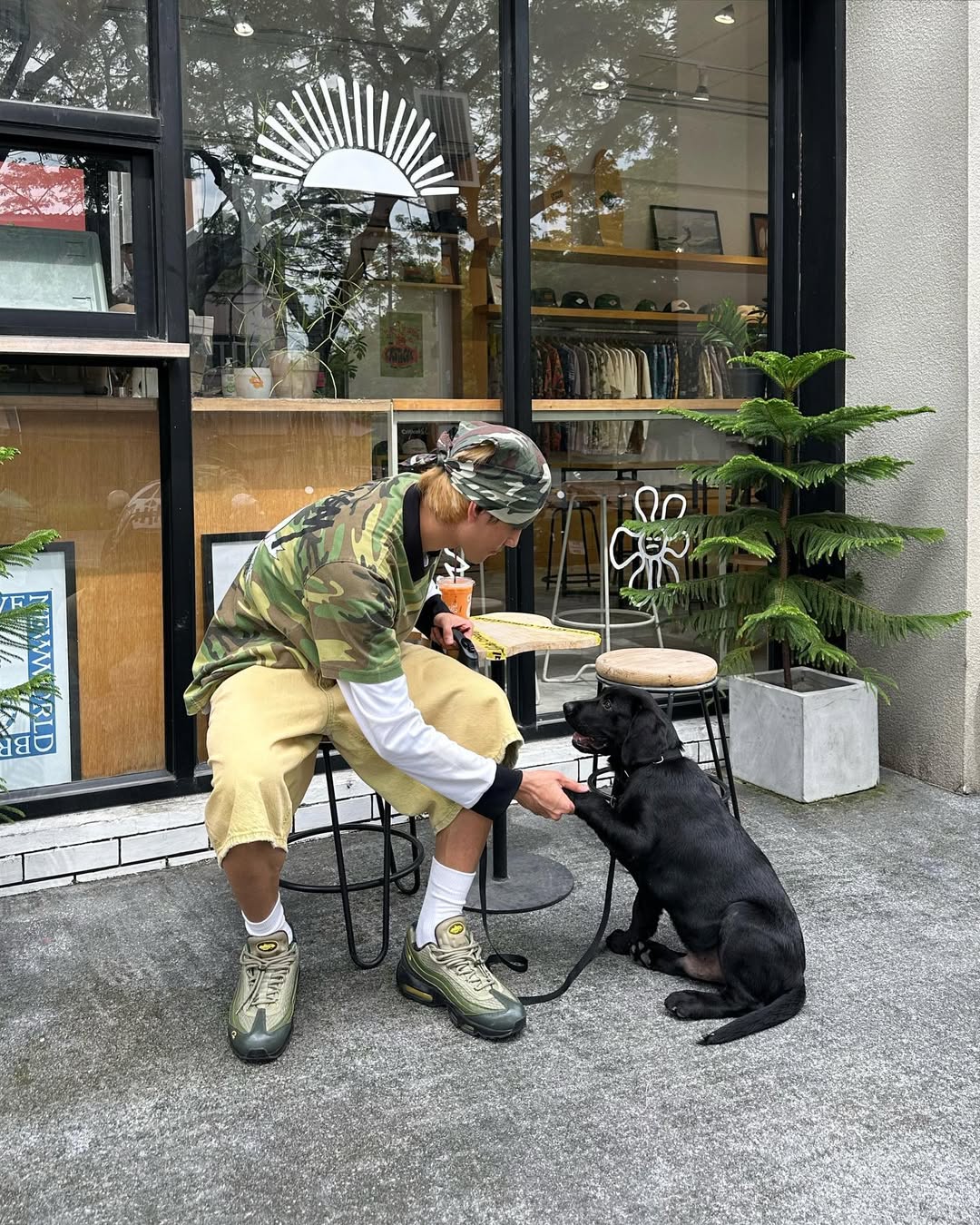 흰 롱슬리브 더하기 괜찮네🕊️ 이미지