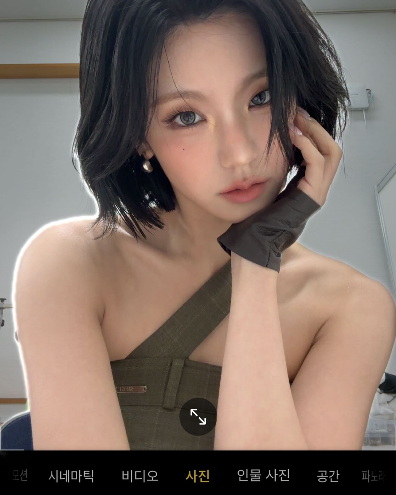 찐 AI같은 칼단발 예지🖤✨ 이미지2