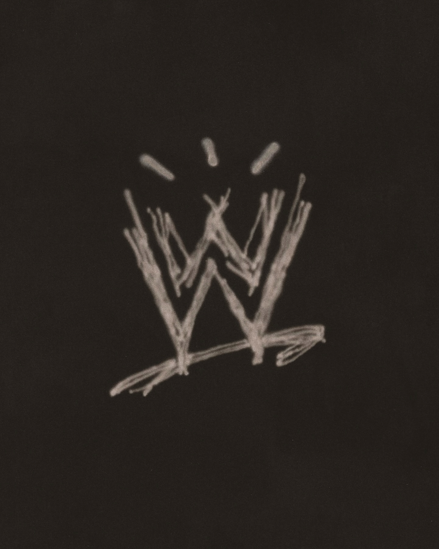 트래비스 스캇 x WWE 컬렉션 공개🔥

이번 레슬매니아(WrestleMania)를 기념해 공개된 캑터스잭(cactusjack) x WWE 컬렉션은 티셔츠, 후디, 벨트까지 포함된 라인업으로 구성되며, 실제 WWE 스타들의 굿즈 감성을 완벽히 재현했습니다.

4월 18일 라스베이거스에 위치한 WWE 월드 매장에서 선공개, 4월 19일과 20일 '레슬매니아41'에서 판매될 예정입니다.

레슬링에 진심인 스캇💀 이미지