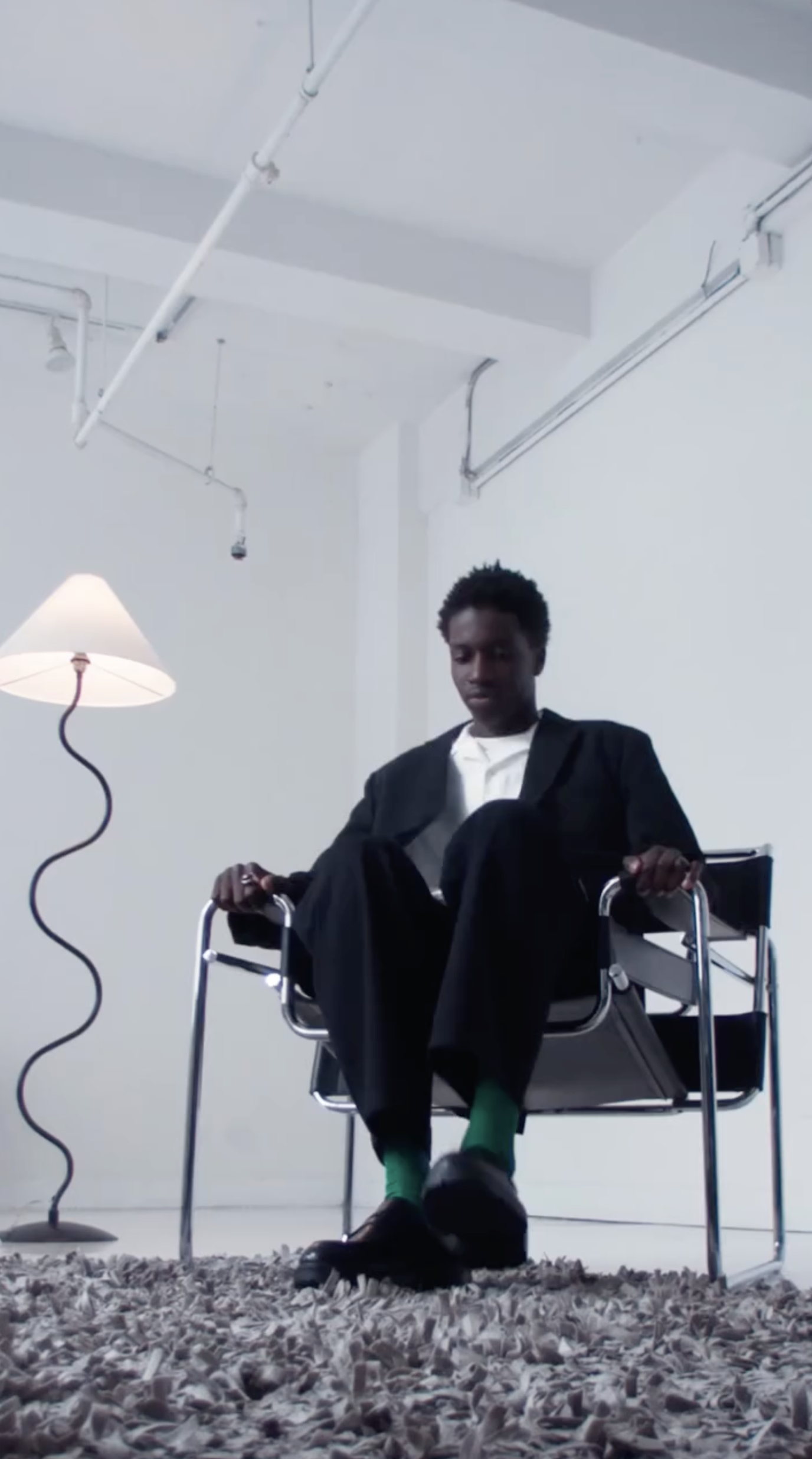 양말 하나로 게임 체인지 🧦🔥

심플한 룩에 팝한 컬러 양말 한 방이면 끝.
유니클로가 제안하는 센스 있는 양말 코디,
영상으로 직접 확인해 보세요.🎥 이미지