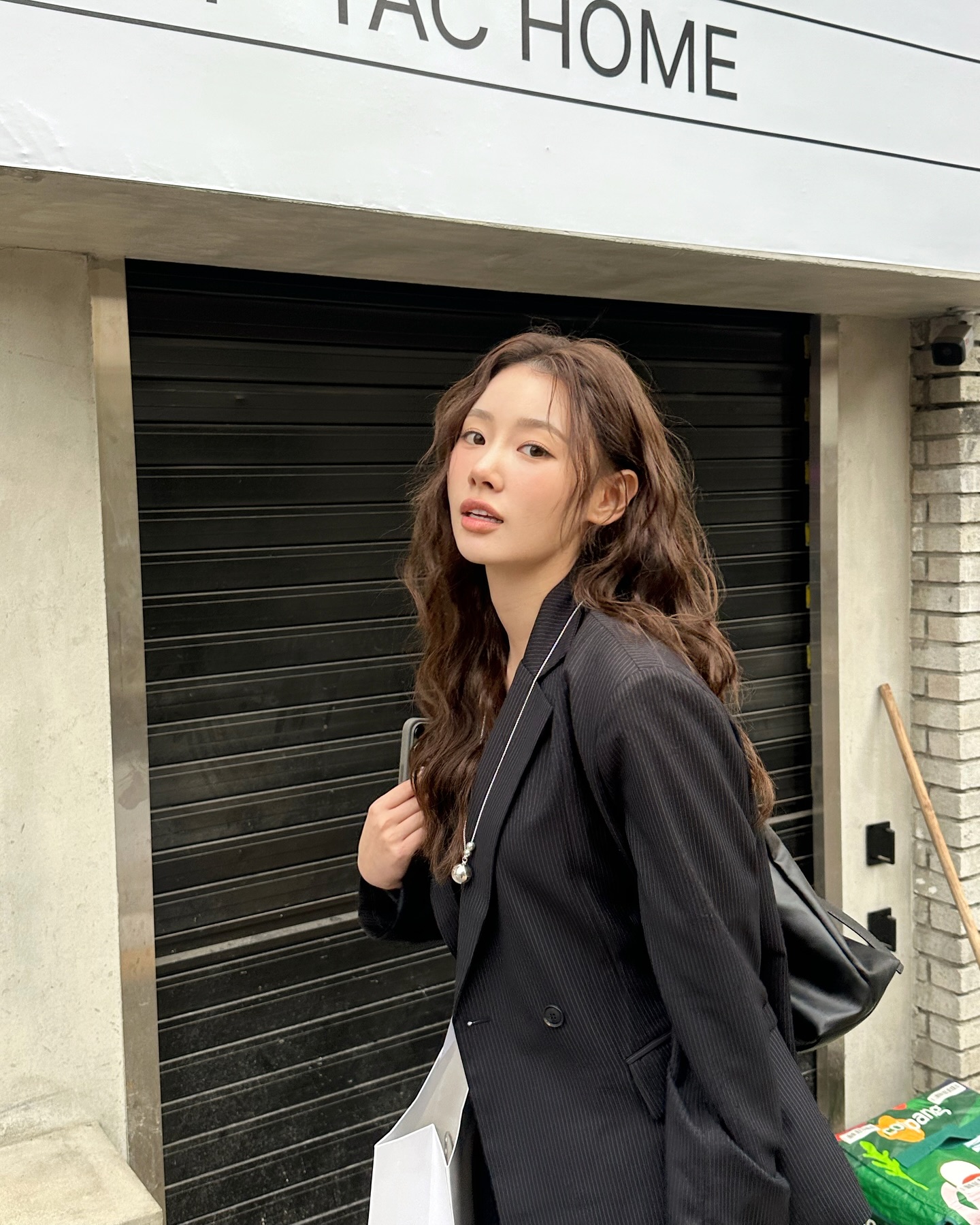 아침저녁엔🤎얇은 자켓 걸치기 이미지6