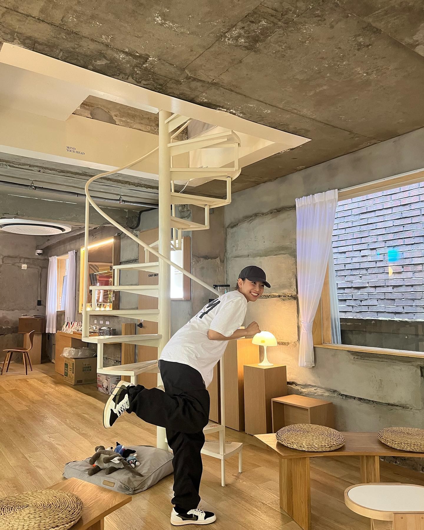 셀럽들이 선택한 반팔티는 스투시Ⓢ
한 장으로 포인트 주기에 이만한 게 없지😊 이미지6