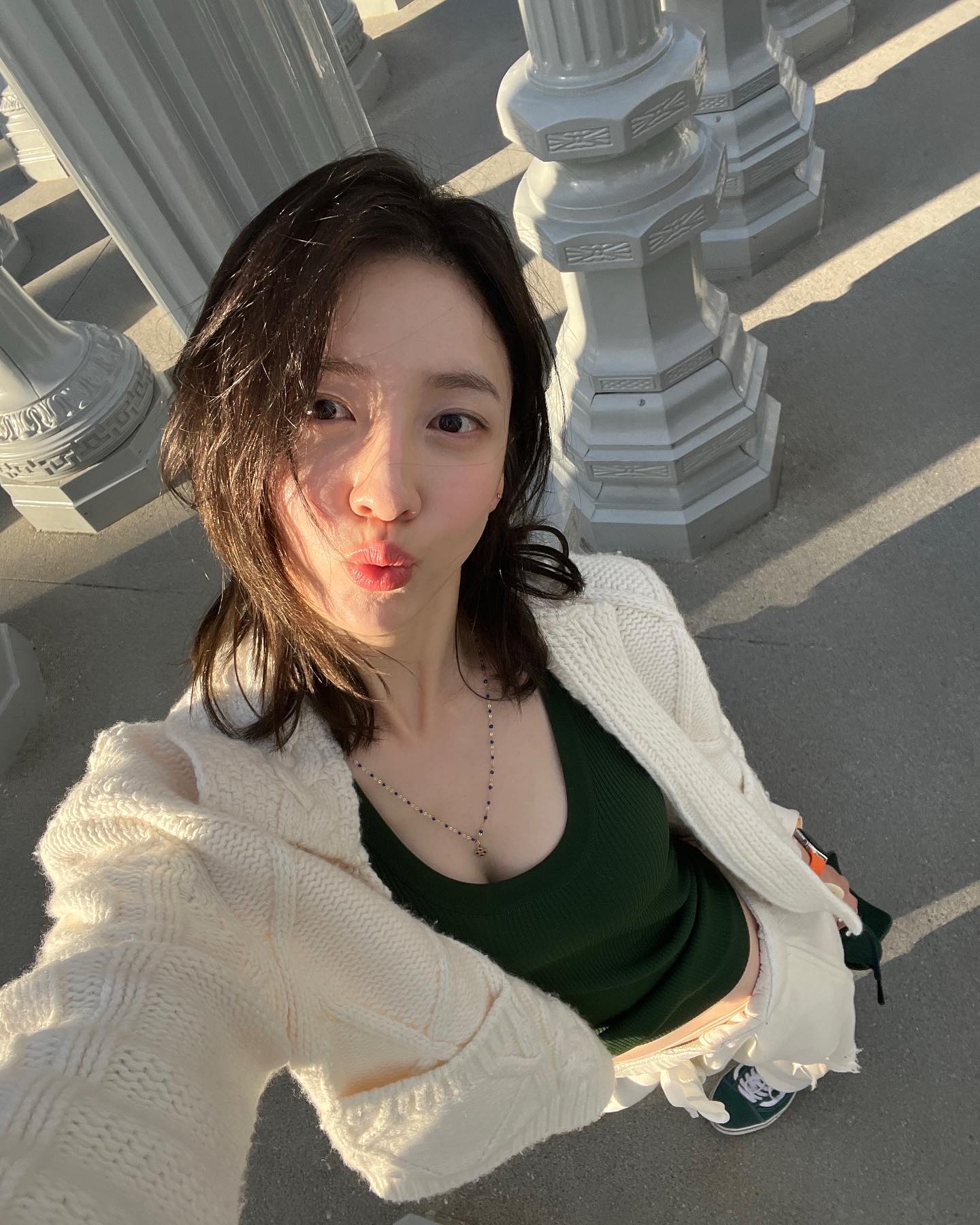 기르는 과정도 예쁜🖤미디움 헤어 이미지