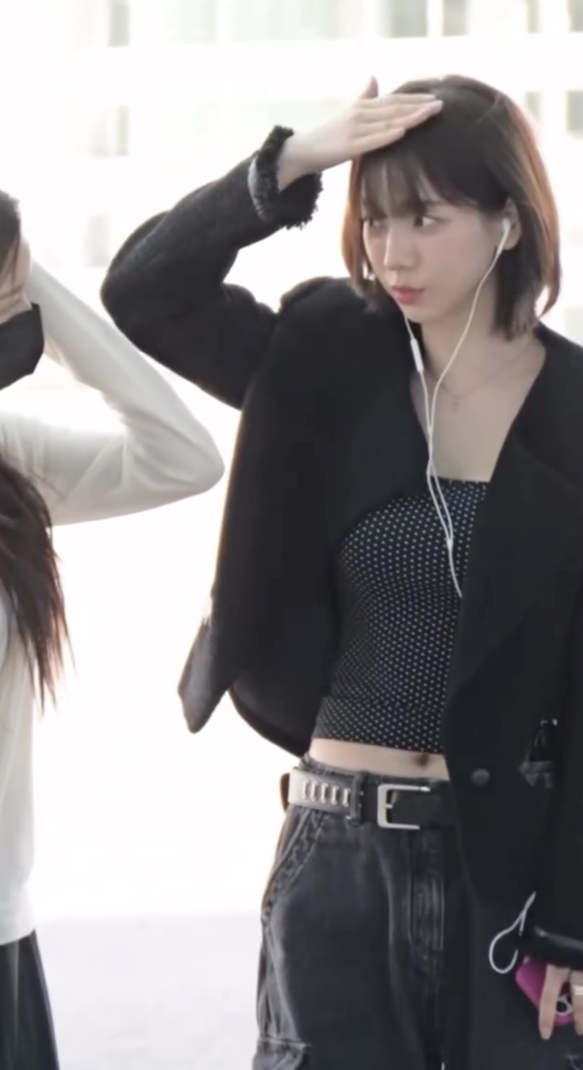 오늘자 세젤귀 카리나🖤 이미지