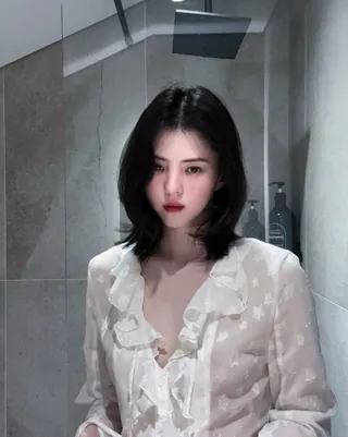 기르는 과정도 예쁜🖤미디움 헤어 이미지