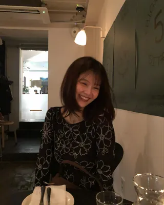 기르는 과정도 예쁜🖤미디움 헤어 이미지