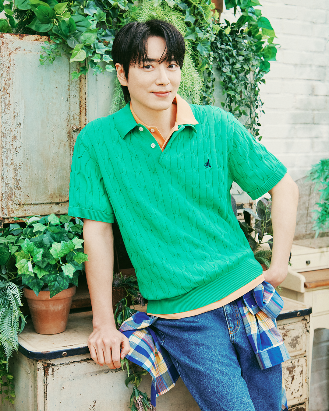 차주영의 우아함 비결💚🤍
가볍고 부드러운 빈폴솔솔니트🚲🍃여름 니트룩 따라해봐

빈폴이 25SS 캠페인을 선보였습니다.

빈폴 엠버서더 차주영의 우아함과 이준혁의 청량한 화보를 통해 여름에도 스타일리쉬하게 입는 코디를 제안합니다.

올 여름을 시원하게 만들어 줄 ‘솔솔’ 나를 감싸듯 시원한 여름 니트를 활용해보세요. 이미지5