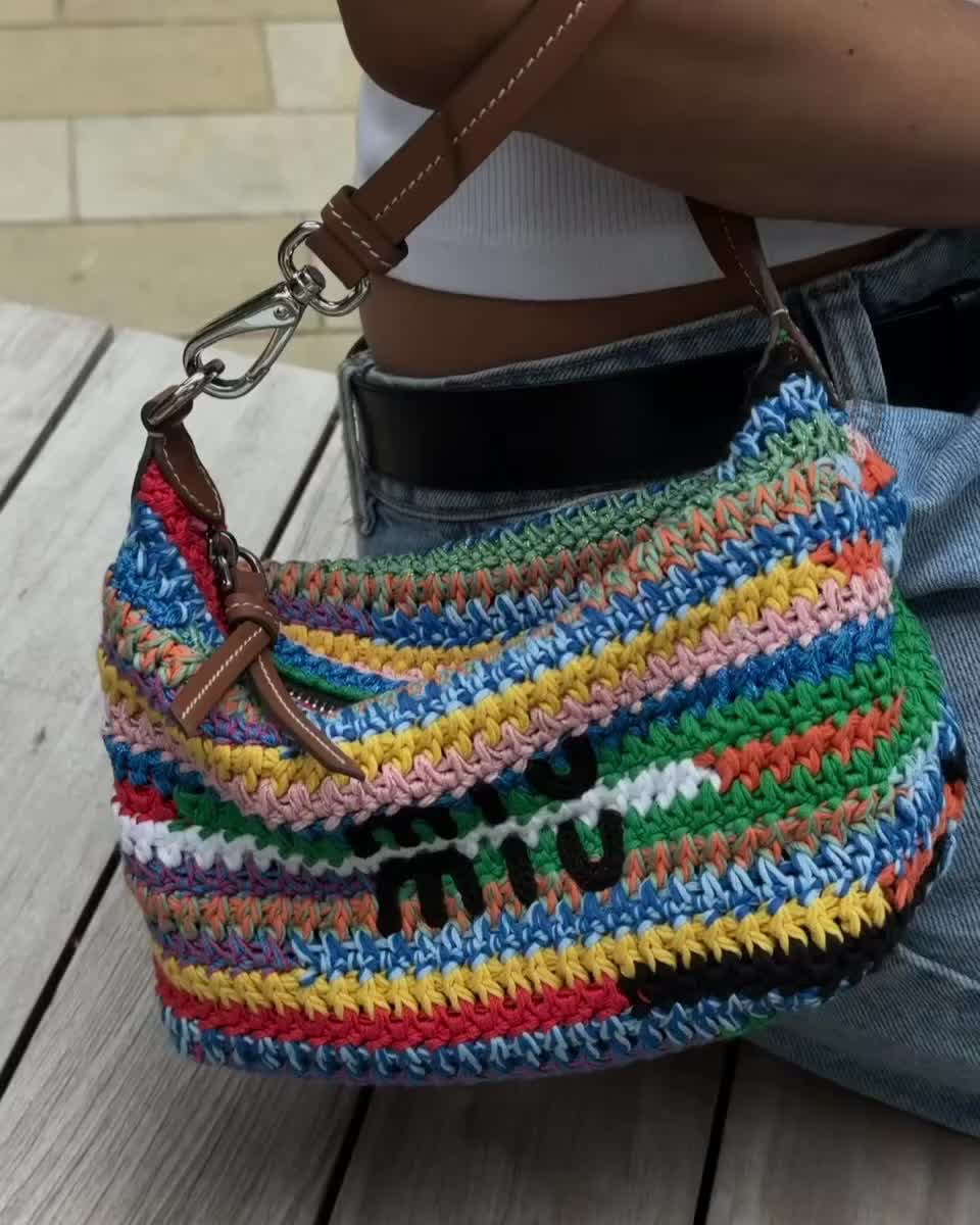 다시 소장 자극🌈미우미우 크로셰 이미지"