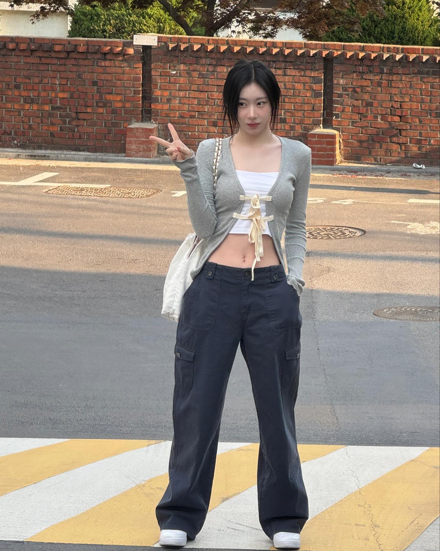 아직 쌀쌀할땐🧶가디건 입어주기 이미지