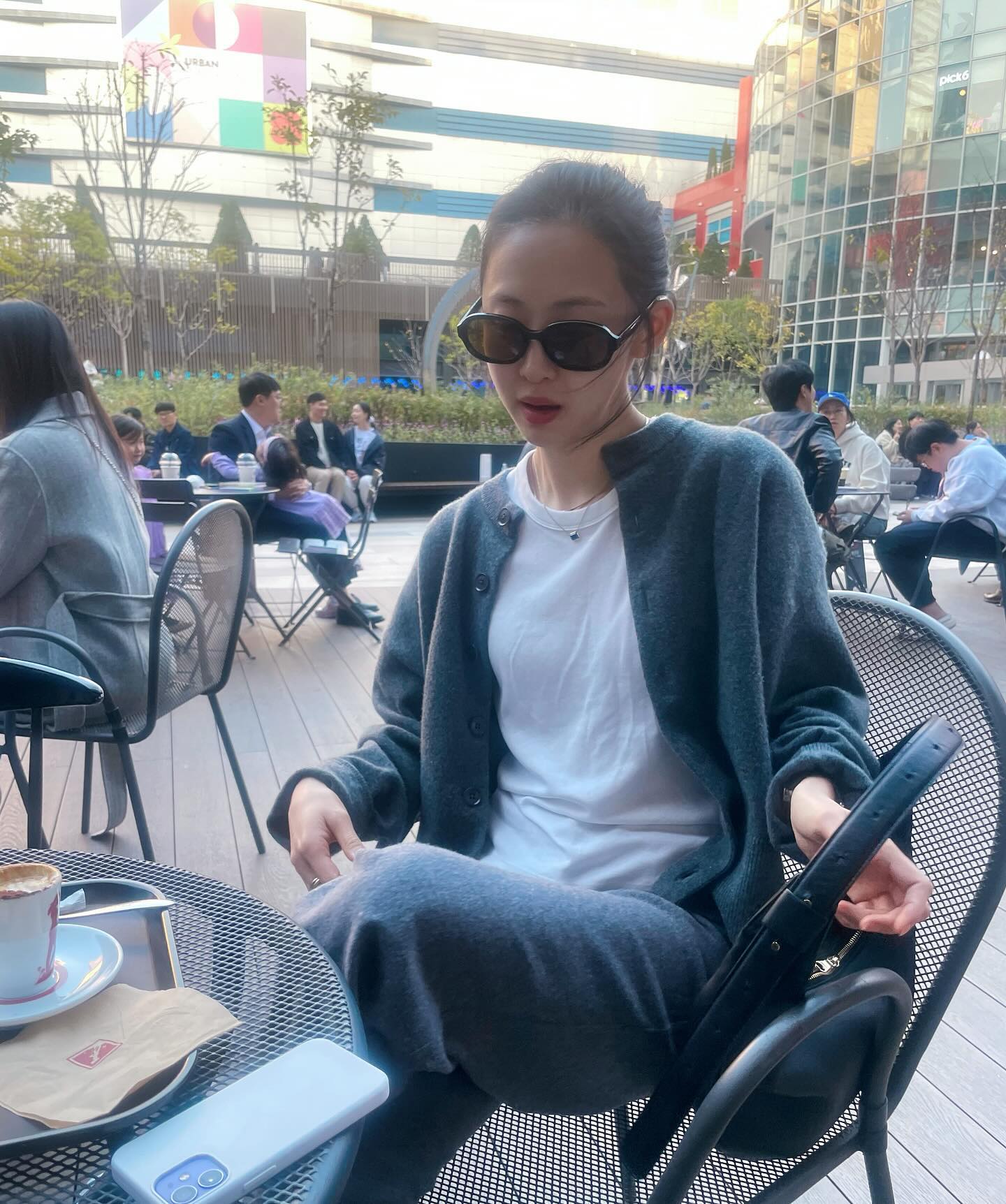 아직 쌀쌀할땐🧶가디건 입어주기 이미지4