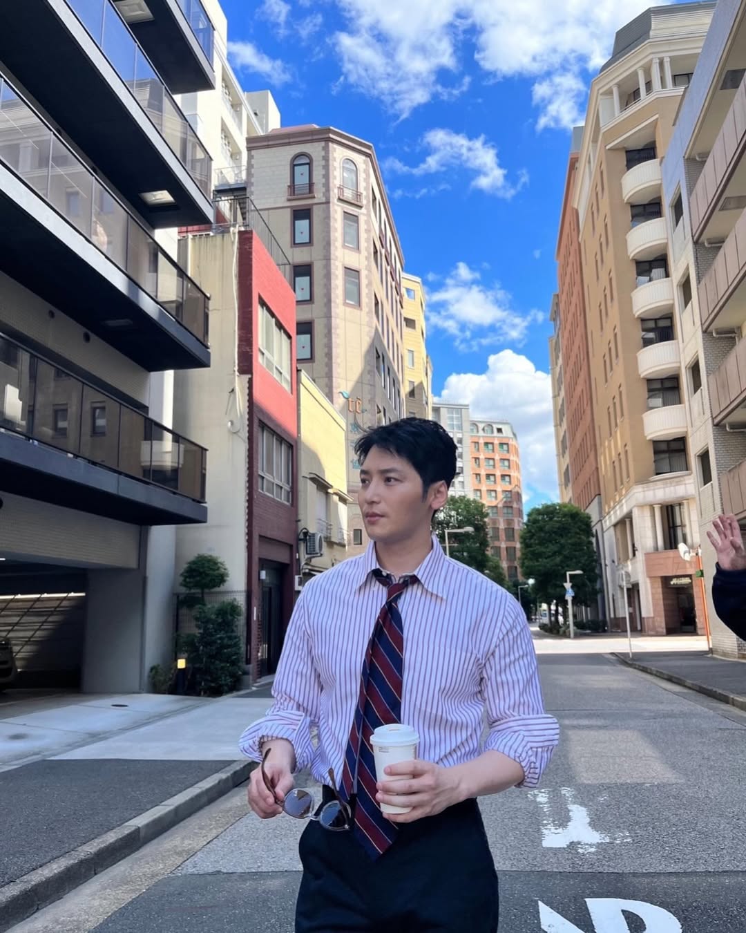 깔끔하게 셔츠에 타이👔 이미지