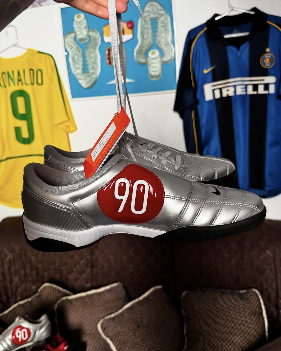 메탈릭한 나이키 토탈90⚽️ 이미지4