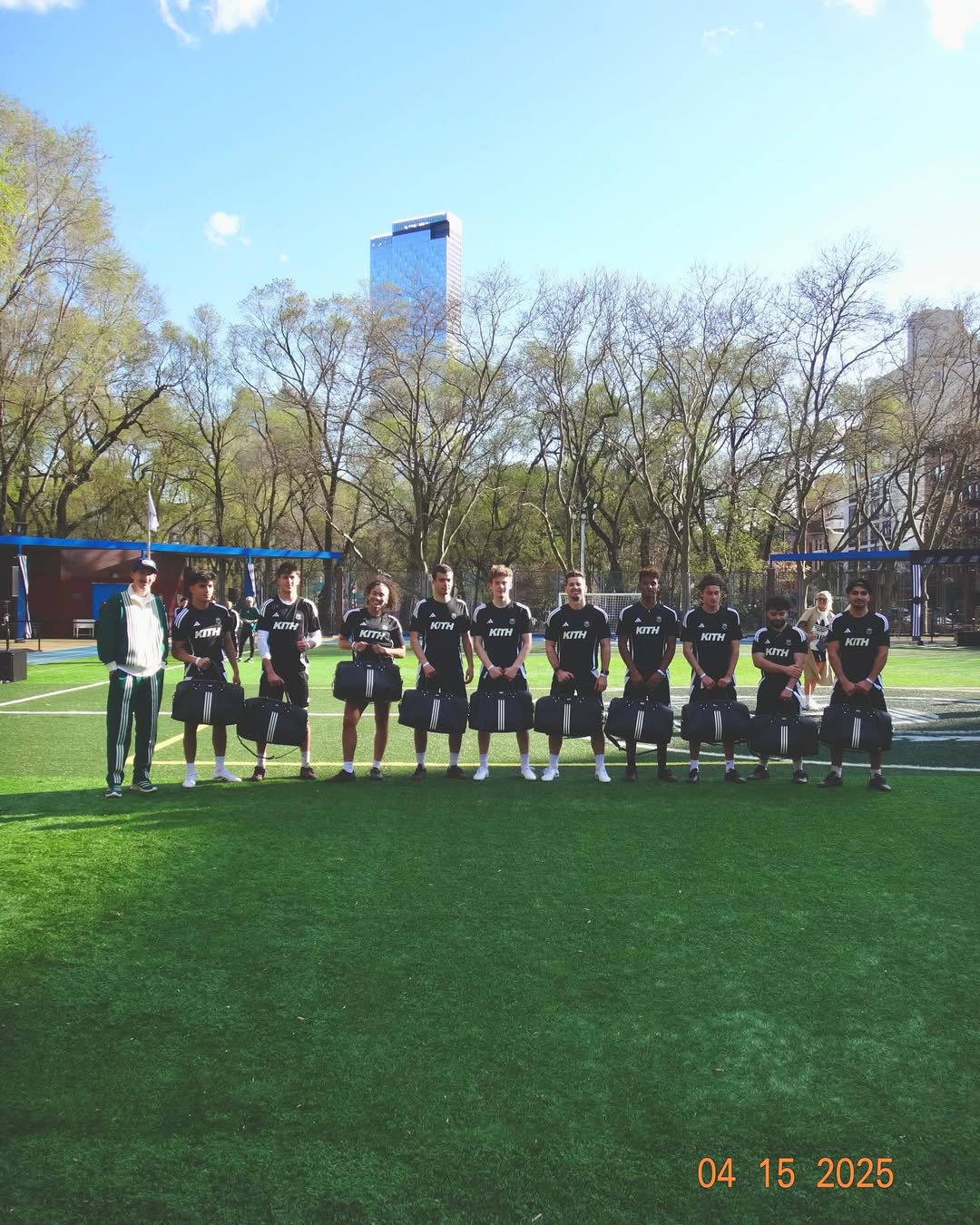 필카로 담은 아디다스X키쓰⚽️ 이미지10