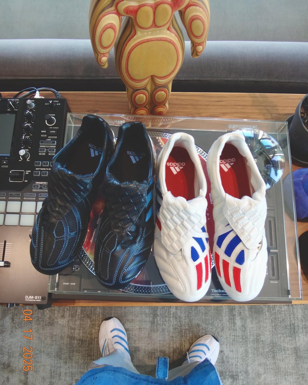 필카로 담은 아디다스X키쓰⚽️ 이미지8